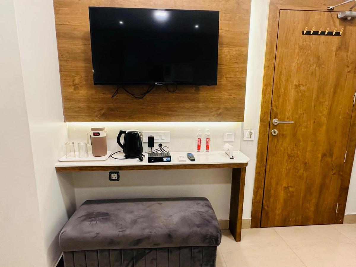 Hotel Deva Inn Varanasi Dış mekan fotoğraf