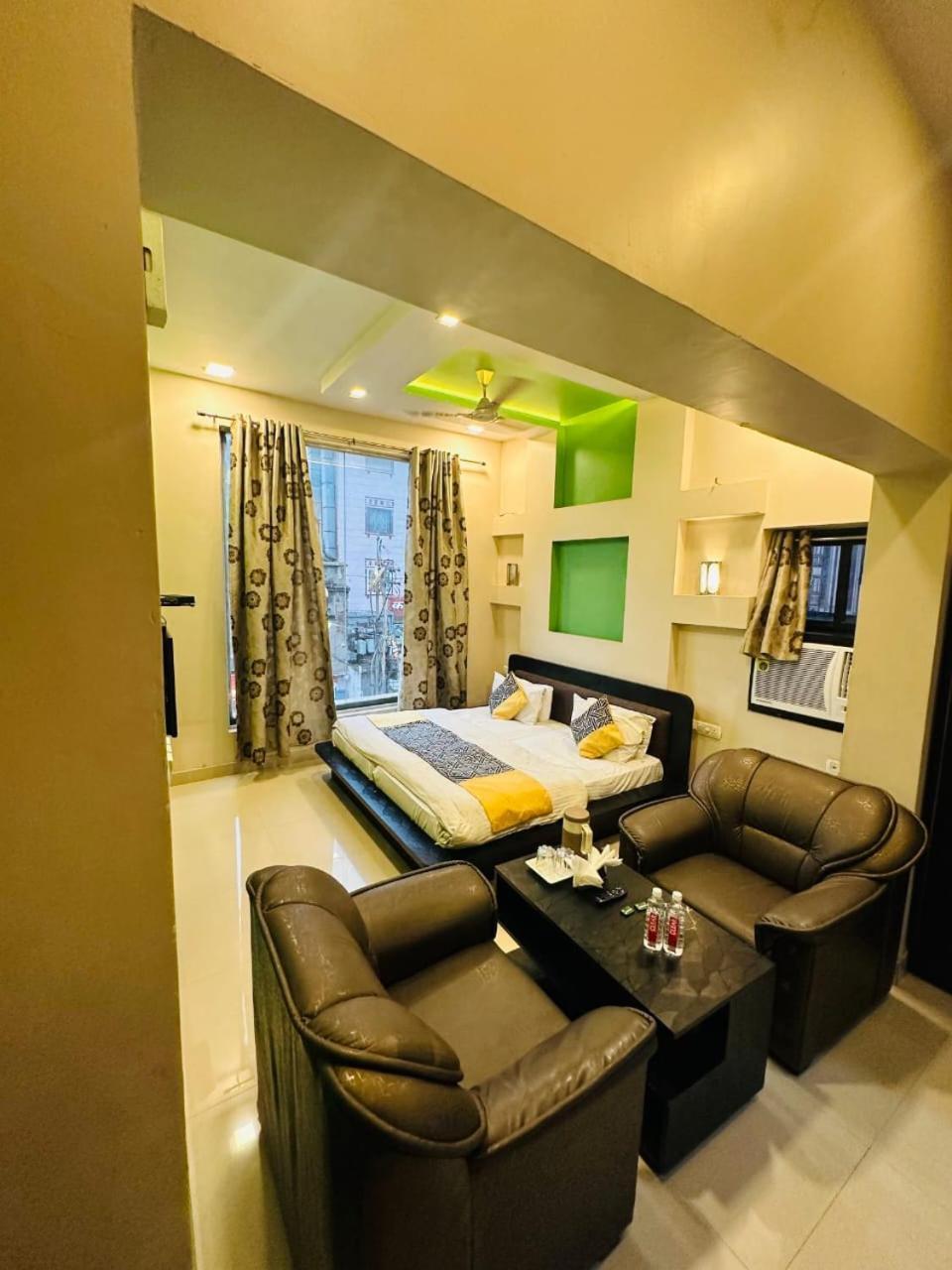Hotel Deva Inn Varanasi Dış mekan fotoğraf