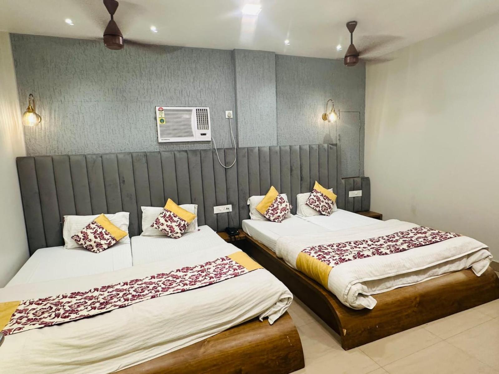 Hotel Deva Inn Varanasi Dış mekan fotoğraf