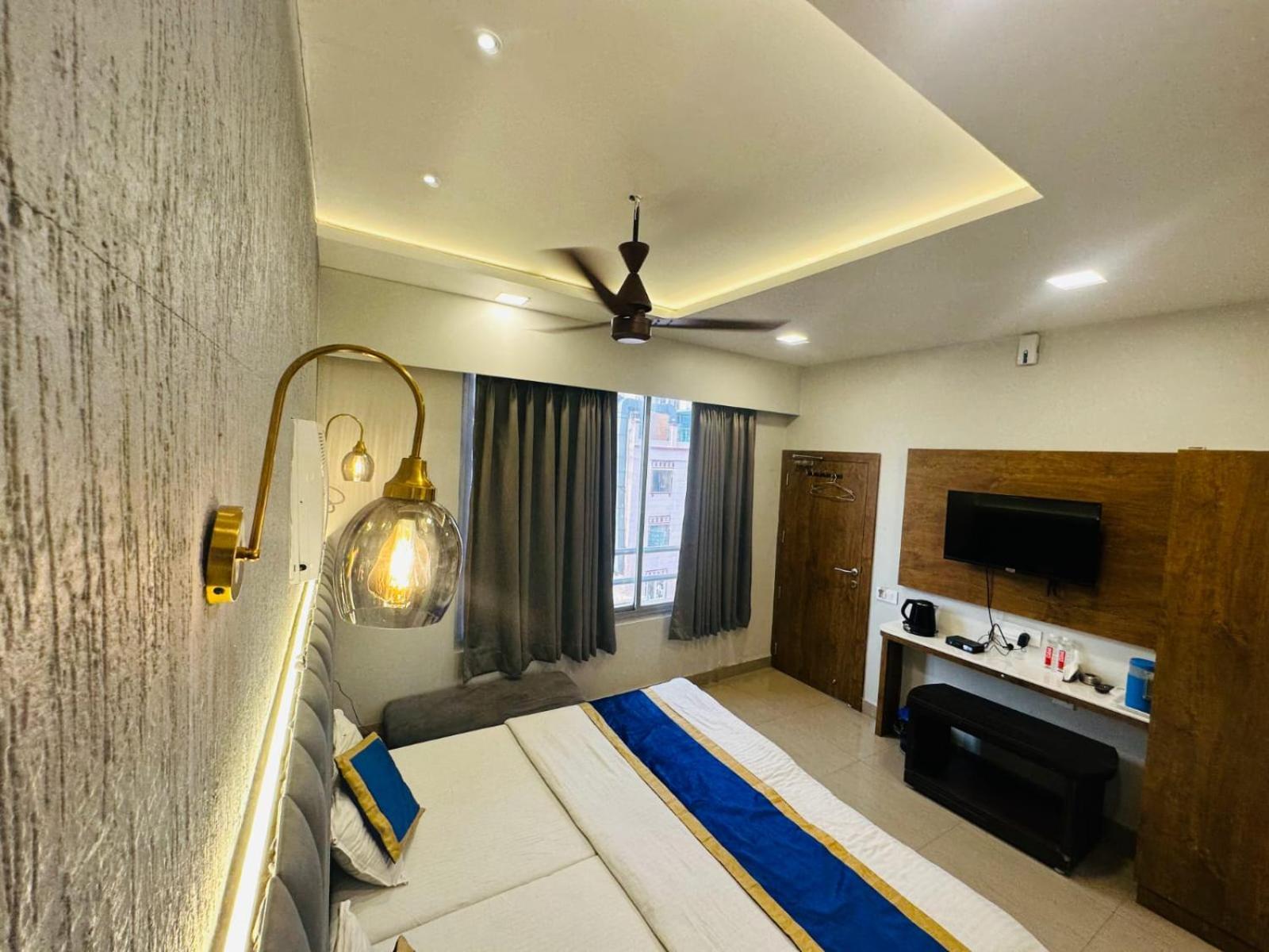 Hotel Deva Inn Varanasi Dış mekan fotoğraf