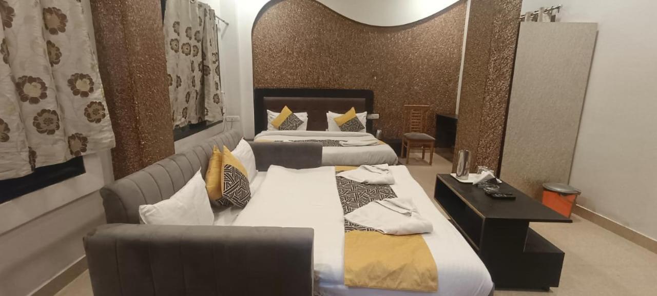 Hotel Deva Inn Varanasi Dış mekan fotoğraf